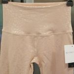 Beyond Yoga ππ High Waisted Midi Legging Tinted Rose Iridescent Pink Leopard XS Photo 2