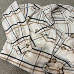 Ashley by 26 International Flannel Photo 2