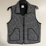 Wanna B  Vest Women's Large Black and White Zipper Pockets Quilted Fall Winter Photo 0