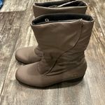 Totes Women's Brown Boots Size 8 Photo 3