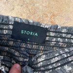 Storia SMOCKED COTTAGE FLORAL CROP TOP GRAY Photo 1