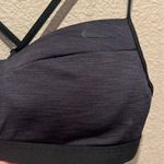 Nike Women’s Dark Gray Black Sports Bra Size Medium Photo 2