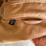 Tiboa Genuine Leathers Vintage Tan Button Photo 6