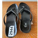 Fioni Black Women's Rhinestone-Embellished Flip Flop Sandals Black Size 8.5 Photo 7