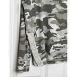 Chaser  Green Camo Shirt with Snap Hem and Sleeves Size Small‎ Photo 3