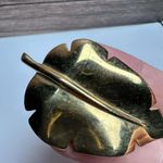 Trifari / Sarah Coventry Leaf Gold Tone Brooch / Lapel Stick Pin Lot Of 2 Leaves Photo 5