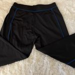 Nike Relaxed Fit Comfortable Capri style Athletic Pants Size M Photo 1