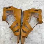 Adrienne Vittadini  sandals size 8 Photo 4
