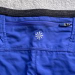 Athleta Go Getter 2 in 1 Short Leggings in size XS Photo 5
