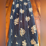 Westport Beautiful maxi‎ dress with white flowers  size Small Photo 2