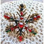 Christmas Snowflake Brooch Pin Star Red Green Crystal Accents Festive Wi… Photo 10