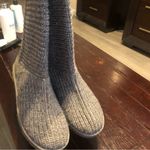 UGG  Classic Cardy knitted sweater 3 button fold over boots.Silver color. Size: 8 Photo 8