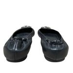 Tory Burch Reva Ballet Flats Women’s 6.5 Travel Black Leather Silver Medallion Photo 4