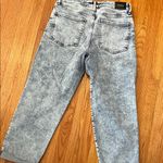 EXPRESS Light Blue Distressed Jeans Photo 3