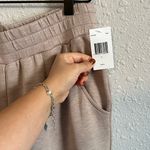 Varley Beige médium Sweatshirt Photo 4