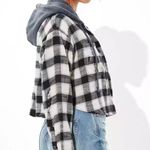 American Eagle Cropped Hooded Flannel Shirt Photo 1