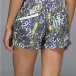 Lululemon Spring Break Away Short Floral Sport White Multi- Size 10 Photo 3
