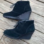 White Mountain  Black Suede Wedge Boots size 9.5 Photo 3