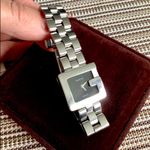 Gucci Ladies stainless steel black G dial watch 🔥🔥🔥 Photo 5