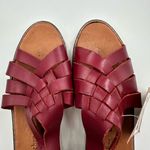 BEARPAW Burgundy Red Leah Huarache Sport Leather Sandals Photo 4