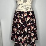 Amour Vert (M) Leeron Silk Floral Mini Skirt - Flowy Zip Closure Thin Waistband Photo 10