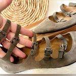 Frye Sienna Buckle Ballet Flat in Taupe Suede Size 6.5 Photo 9