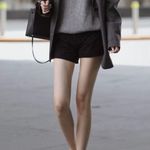 Mosaic & Co  Black Short Shorts Ruffled Pockets Womens Shorts Size M Photo 1