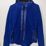 Athleta Women's Power Peak Electric Blue Fleece and Puffer Jacket Photo 2