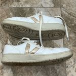 VEJA  White and Gold Sneakers Photo 3