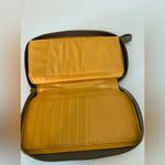 Travelon  wristlet wallet   Locking zipper never used. Photo 3