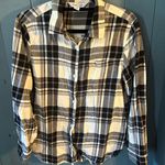 Old Navy  The Classic Shirt Black/White Plaid Button Down Shirt, Size Large Photo 0