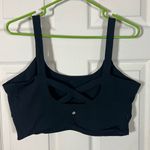 Thrive Societe black sports bra, hidden pocket, cross back, comfy! Size XL Photo 1