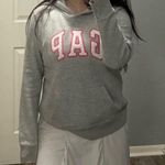 Gap Gray Fleece Arch Logo Pullover Hoodie Size Small Photo 4