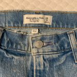Abercrombie & Fitch Abercrombie High-Rise Jeans Photo 3