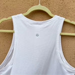 Lululemon Swiftly Breeze Tank Relaxed Fit Heather White Sleeveless Crew-Neck Photo 3