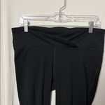 GapFIT Maternity Black Crossover Under Belly Leggings Size Medium Photo 1