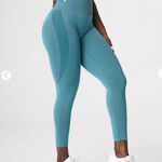 NVGTN  Seamless Leggings Teal‎ Size Small Photo 0
