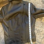 Bebe  Sherpa Lined Asymmetrical Zip Front Cropped Vegan Suede Farmers Jacket S Photo 10