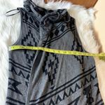 Forever 21 Gray & Black Aztec Tribal Print Sleeveless Cardigan One Size Photo 6