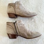 Clarks  Ankle Boots Womens Sz 10M Beige Suede Spye Hale Side Zip‎ Leather Bootie Photo 4