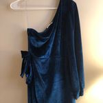 Vestique Dress Photo 3