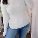 Akini  knit sweater size medium Photo 0