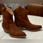 Steve Madden  “Wizz” Brown Suede Western Ankle Boots Photo 1