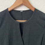 Lululemon 2 Round Trip Short Sleeve in Black Photo 6