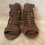 Vince Camuto EUC “Evel” Gladiator Sandal Photo 3