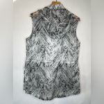 Athleta Women’s Inspire Gray Black Pattern Sleeveless Hoodie Active Vest Size S Photo 2