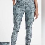 Athleta Salutation Stash Pocket II Printed 7/8 Tight Photo 0