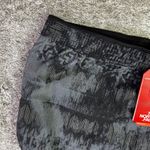 The North Face NWT  Reflex Core Shorts Women's L Photo 2