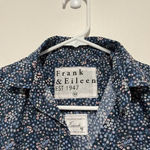 Frank & Eileen  Frank Blue Floral Classic Button Up Shirt‎ Size XS Photo 1