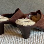 UGG  Australia 9 Sherpa Mule Clog chocolate brown Suede Block Heel 5563  Photo 5